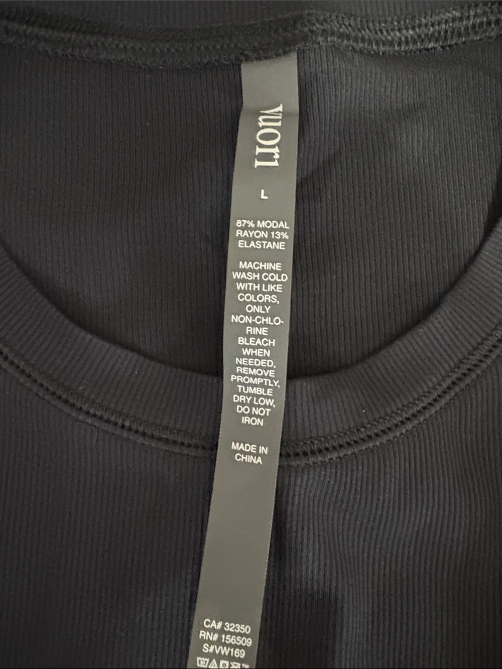 Vuori Pose Fitted Tee Black Ribbed Modal Stretch Cropped Top NWT Size Large - Picture 7 of 7
